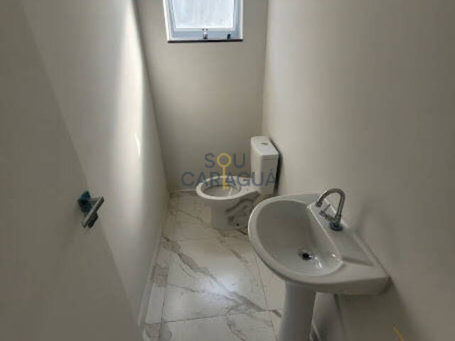 Casa para Venda em Caraguatatuba - 4