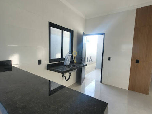 Casa para Venda em Caraguatatuba - 4