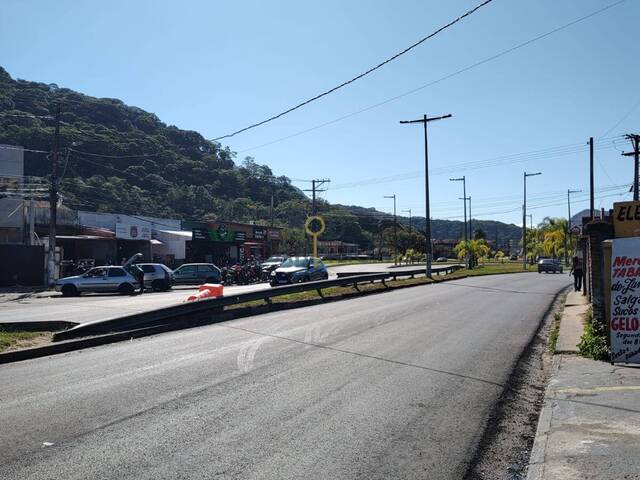 Apartamento para Venda em Caraguatatuba - 4