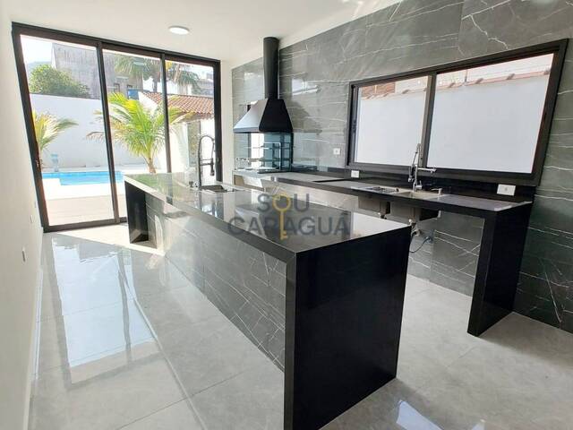 Casa para Venda em Caraguatatuba - 5