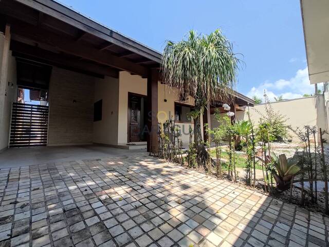 Casa para Venda em Caraguatatuba - 2