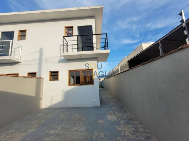 #40 - Casa para Venda em Caraguatatuba - SP