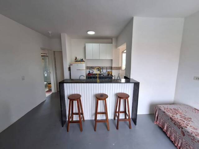 Apartamento para Venda em Caraguatatuba - 4