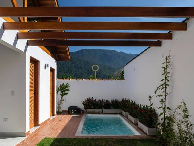 Casa para Venda em Caraguatatuba - 4