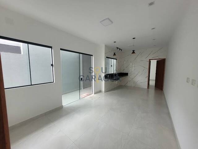 Casa para Venda em Caraguatatuba - 4