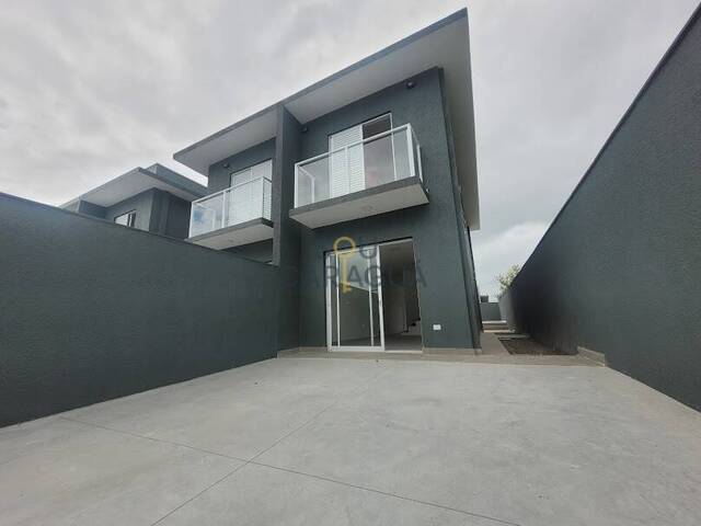 #65 - Casa para Venda em Caraguatatuba - SP