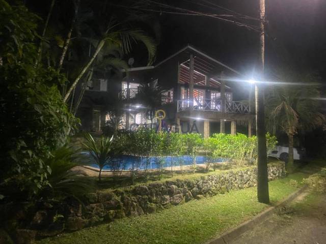 #97 - Casa para Venda em Caraguatatuba - SP