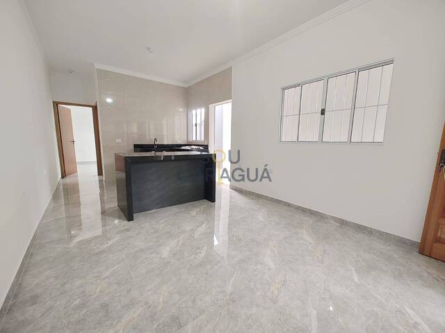 #53 - Casa para Venda em Caraguatatuba - SP - 2