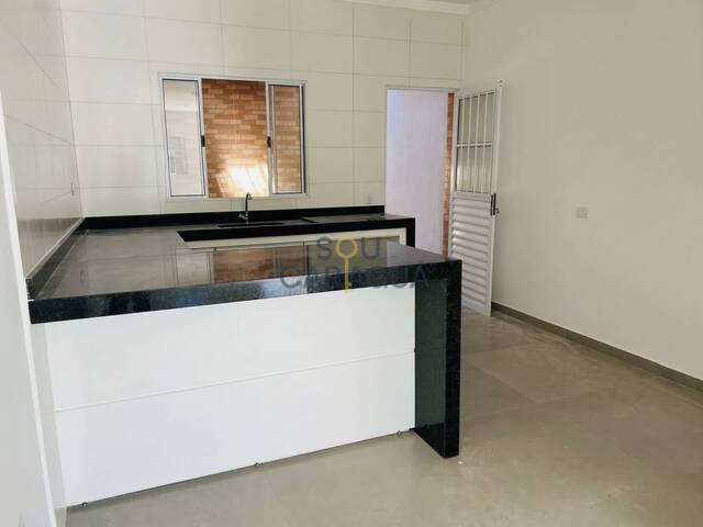 Casa para Venda em Caraguatatuba - 4