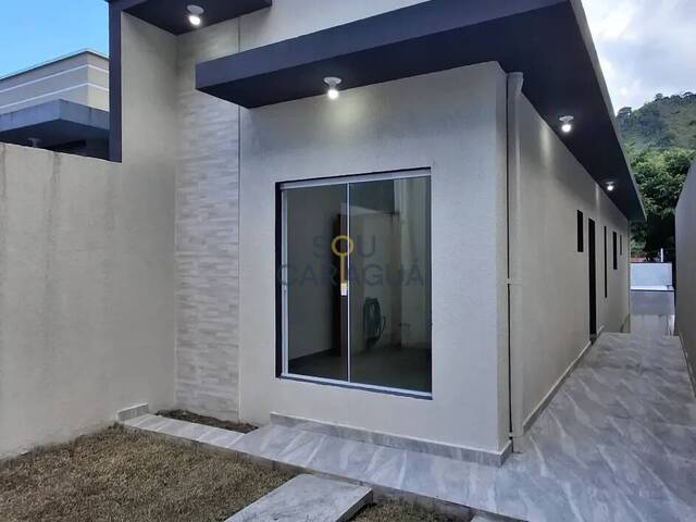 Casa para Venda em Caraguatatuba - 2