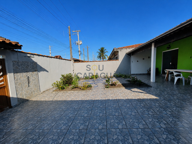 Casa para Venda em Caraguatatuba - 2