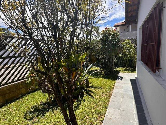 Casa para Venda em Caraguatatuba - 2