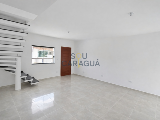 Casa para Venda em Caraguatatuba - 2